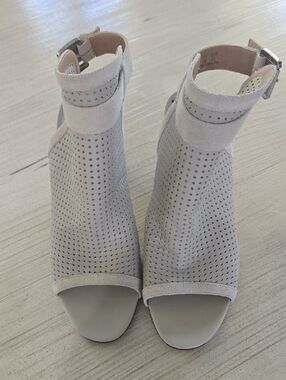 Sam Elelman Peep-Toe Perforated Ankle Booties in Light Gray